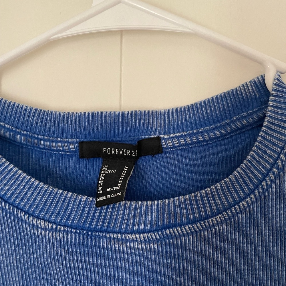 Forever 21 Top - Picture 2 of 3